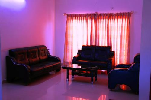 Un lugar para sentarse en Airport Gateway Hotel