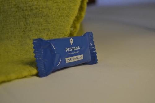 a blue container sitting on top of a blanket at Pousada de Angra do Heroismo Castelo de S. Sebastiao in Angra do Heroísmo
