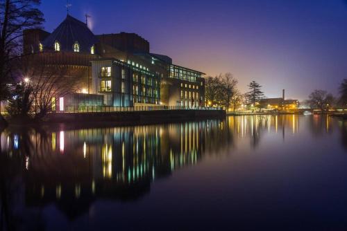 Gallery image of CC - Central Location Top Floor 2 Bed Deluxe Modern Apartment in Stratford-upon-Avon