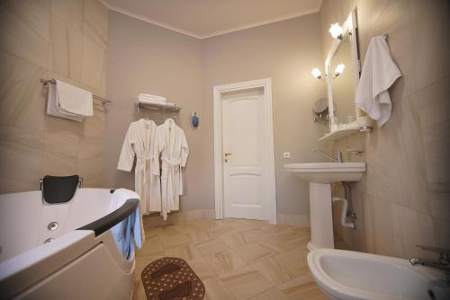 A bathroom at Grand Kavkaz Hotel