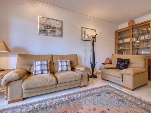 Apartment Benvinguts by Interhome