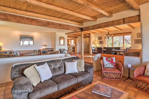 Zen Retreat with Guest Home and View, 13 Mi to Town!