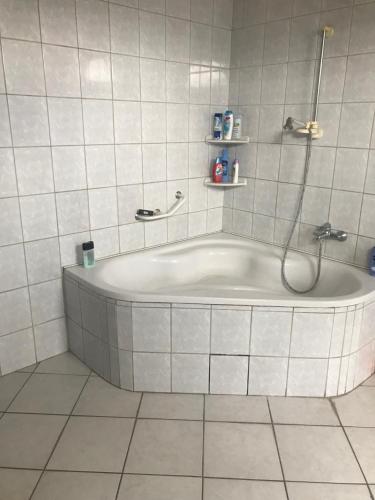 Kúpeľňa v ubytovaní Bübáj Vendégház