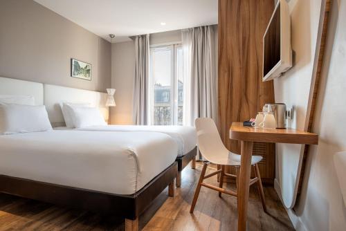 Katil atau katil-katil dalam bilik di Hotel Magenta 38 by Happyculture