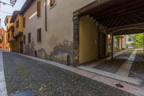 Romantic Cloister – Photos 2