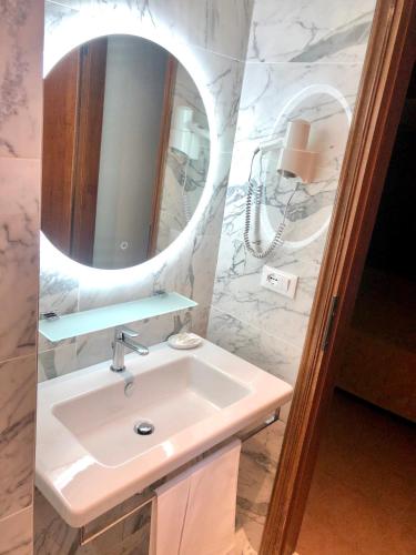 Bagno di Hotel Ariel Silva