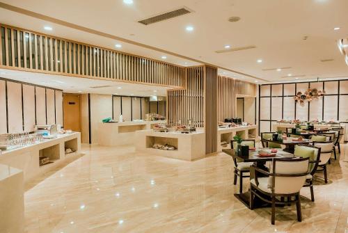 Foto de la galería de Days Inn by Wyndham Business Place Sichuan Bazhong en Bazhong