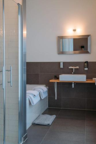 Ένα μπάνιο στο Hotel ML