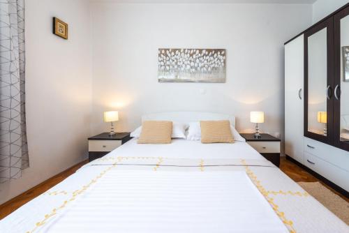 Apartment Lucija