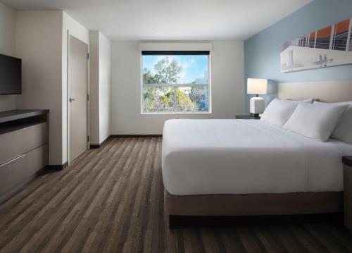 Hyatt House San Jose Airport Image