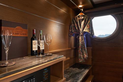 Bebidas en Paradise Grand Cruise - Lan Ha Bay