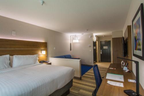 Imagem da galeria de Holiday Inn Express - Naples South - I-75, an IHG Hotel em Naples