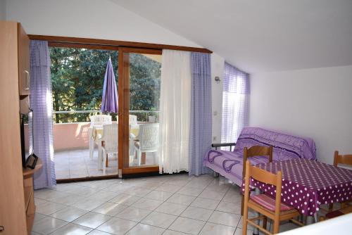 Posteľ alebo postele v izbe v ubytovaní Apartments Šime Soline