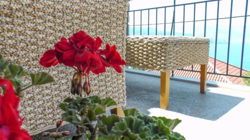 Ein Balkon oder eine Terrasse in der Unterkunft Grand View Afrodite