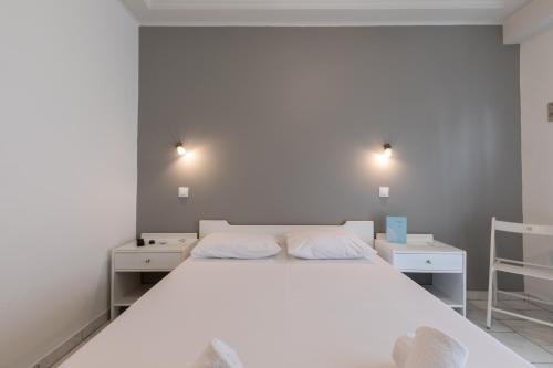 Hotel Melissanthiにあるベッド