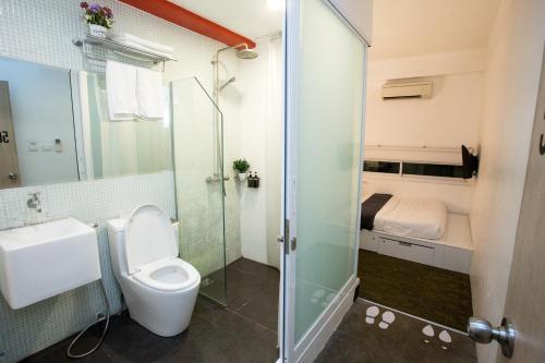 Gallery image of HQ Hostel Silom in Bangkok