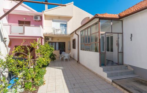Apartments Mactra