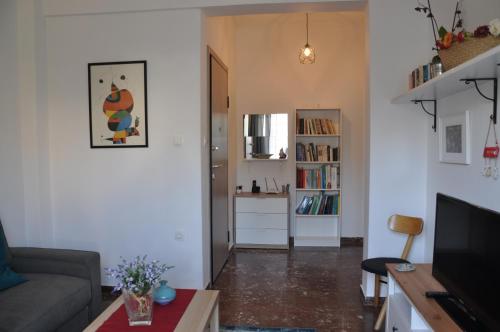 Sunny Apartment with view