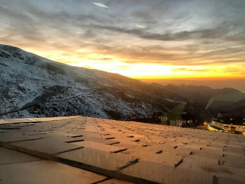 Al lado de Plaza con piscina climatizada