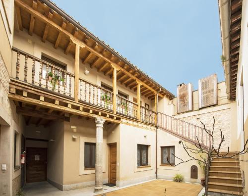 La Casa del Tránsito - Living Toledo
