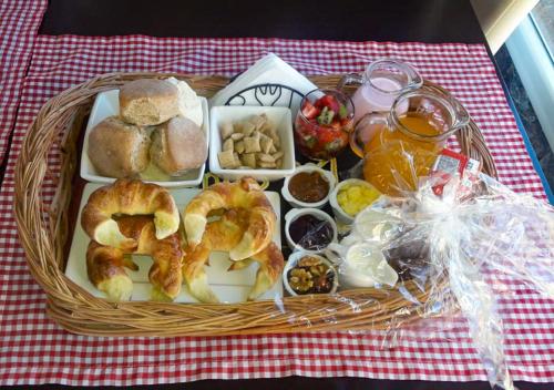 Фотография из галереи Cabañas Los Sauces в городе Тандил