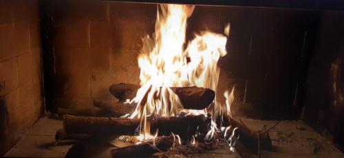 Un restaurante o sitio para comer en Ida Tas Konak