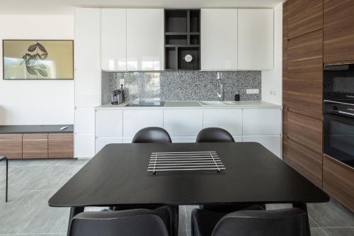 Photo de la galerie de l'établissement L'AVANT SCENE, à Annecy