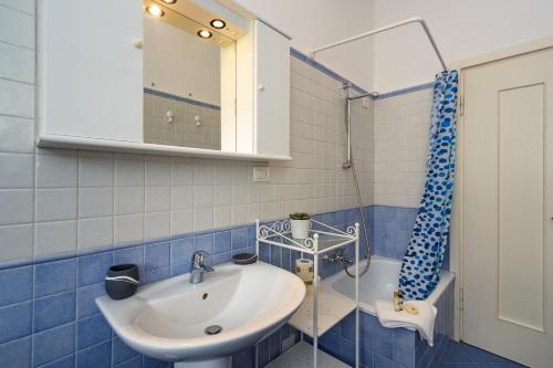 Kúpeľňa v ubytovaní CASA AMICA Tranquilla e ben posizionata
