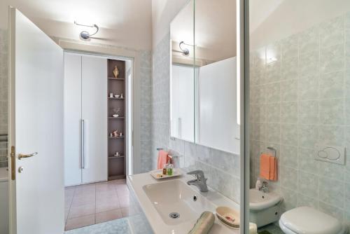ห้องน้ำของ Bright Apartment Como Cavallasca