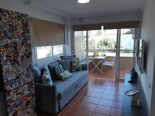 5 min walk from Yumbo! 128