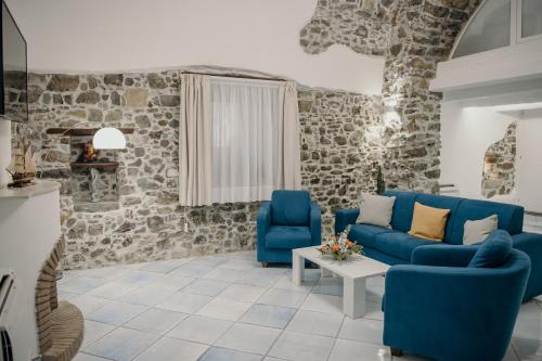 Ruang duduk di Cilento Apartment