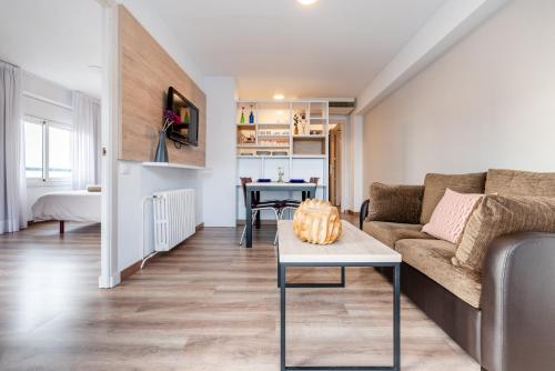 Χώρος καθιστικού στο Apartamentos Astoria