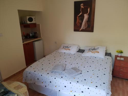 Krevet ili kreveti u jedinici u objektu Naama rooms for rent