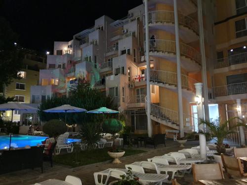 Πισίνα στο ή κοντά στο Vanilla Garden Apartments