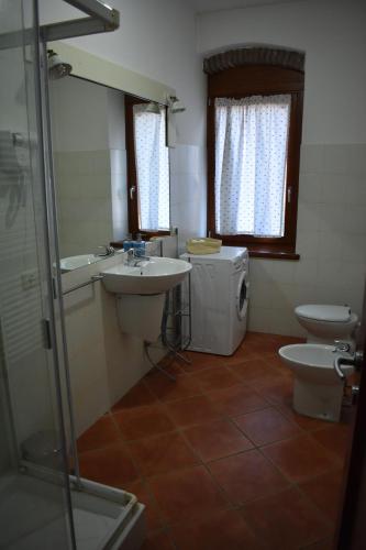 A bathroom at VILLA CLANI apartment