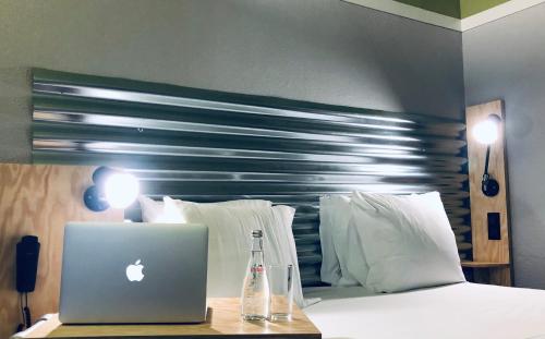 Postel nebo postele na pokoji v ubytování Ibis Styles Bobigny Centre Préfecture
