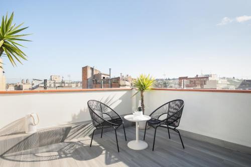 Sunny Terrace Attic in Plaza España - NEW elevator ...