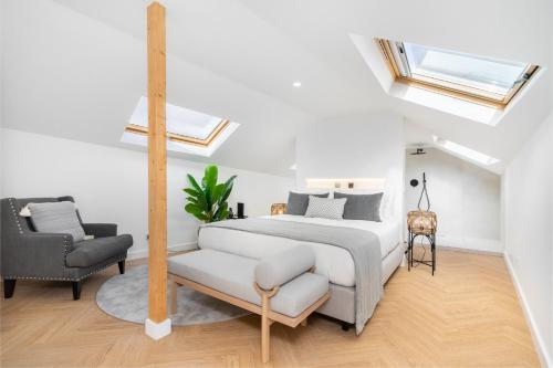 Luxury Duplex Prime Location Great for Families