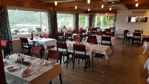 Restaurace v ubytování Hotel Roggerli