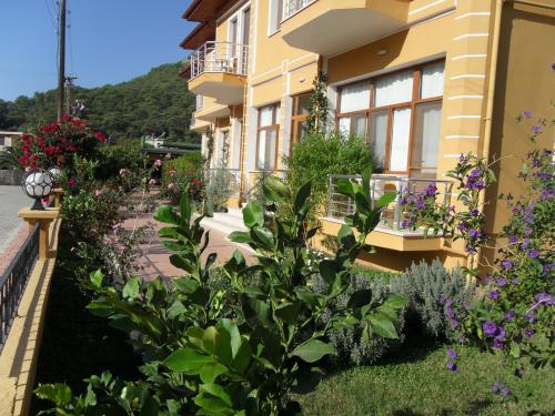 Zahrada ubytování Sirman Apart Hotel