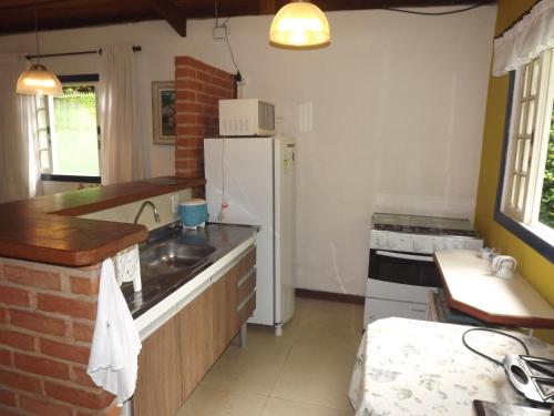 Dapur atau dapur kecil di Hotel Vivenda Penedo