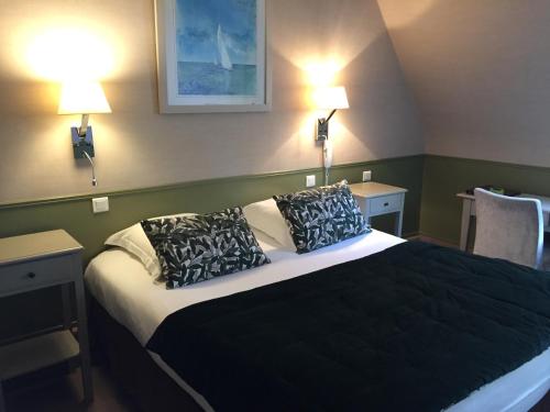 Hotel Ajoncs d'Orにあるベッド
