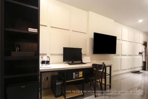 Kuchyň nebo kuchyňský kout v ubytování Le Idea Hotel Busan Station