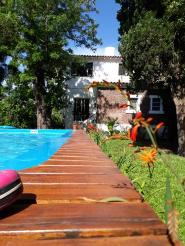 Bazen v nastanitvi oz. blizu nastanitve La Marea B&B