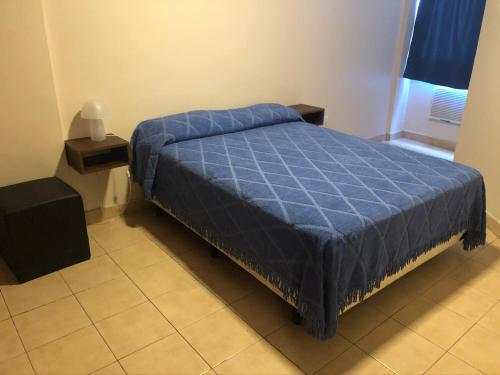 Una cama o camas en una habitación de Junin 474