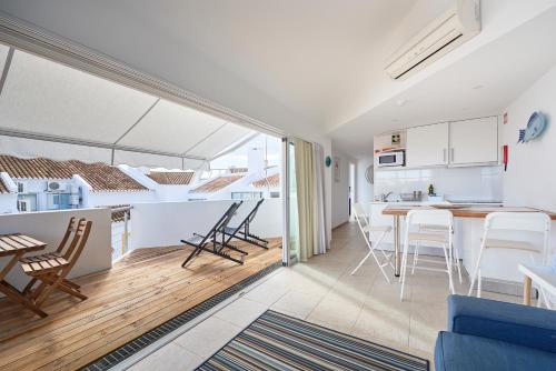 Beautiful Seaside Apartments
