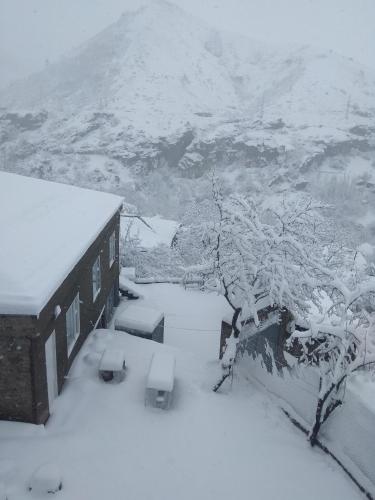 NNN Guest House durante el invierno