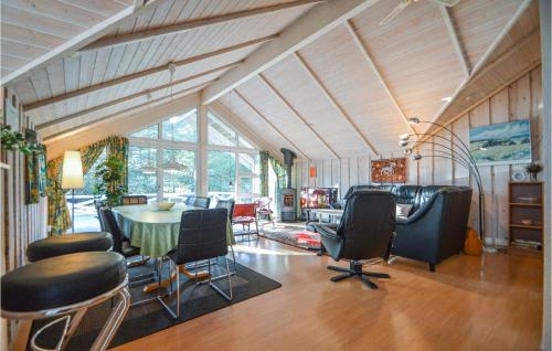 Posezení v ubytování Holiday Home Romo 34 With Hot Tub