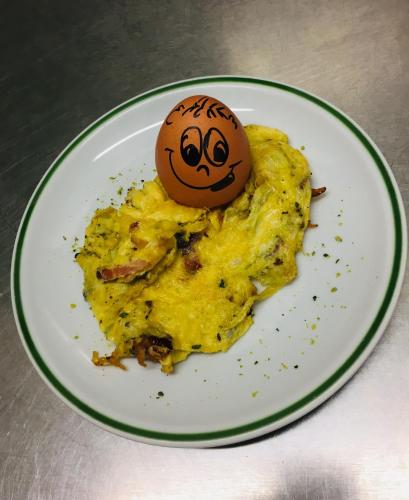 Jídlo v hotelu nebo okolí