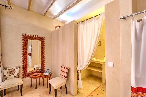 Riad Janoubにあるバスルーム